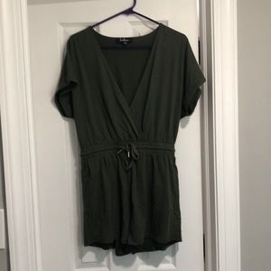 Lulus green romper